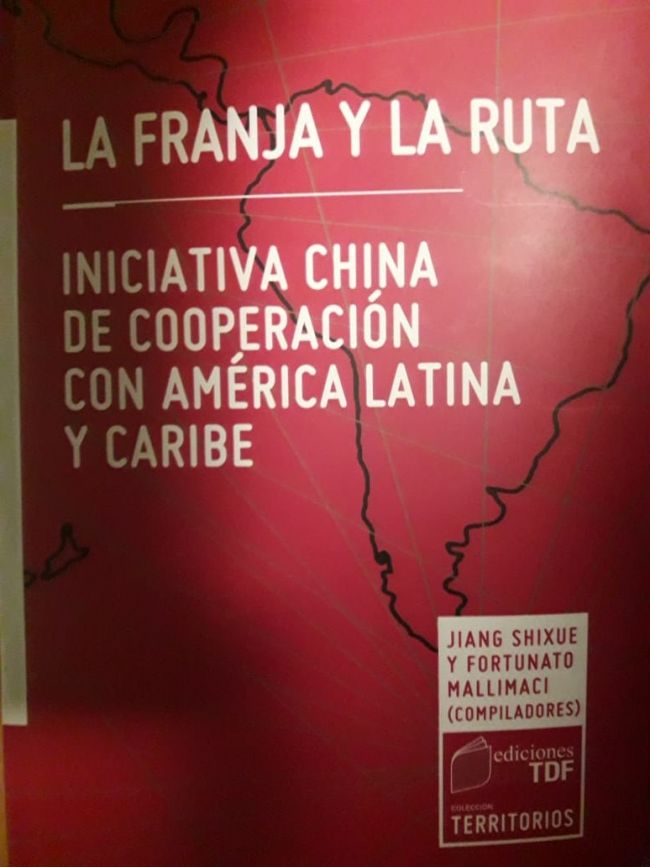 la-franja-y-la-ruta-9789874680716-argentina-silu