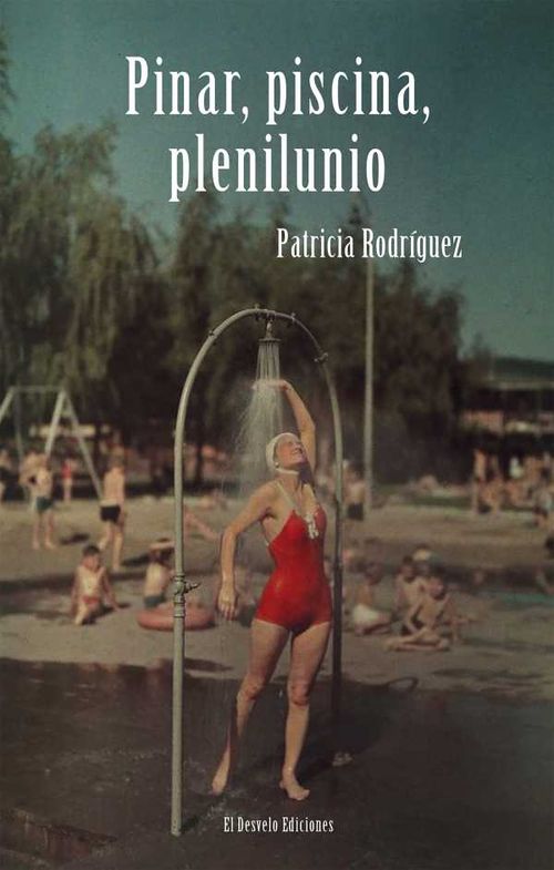 Pinar piscina plenilunio