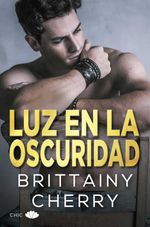 bw-luz-en-la-oscuridad-chic-editorial-9788417972530
