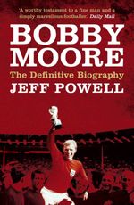 bw-bobby-moore-the-robson-press-9781849547918