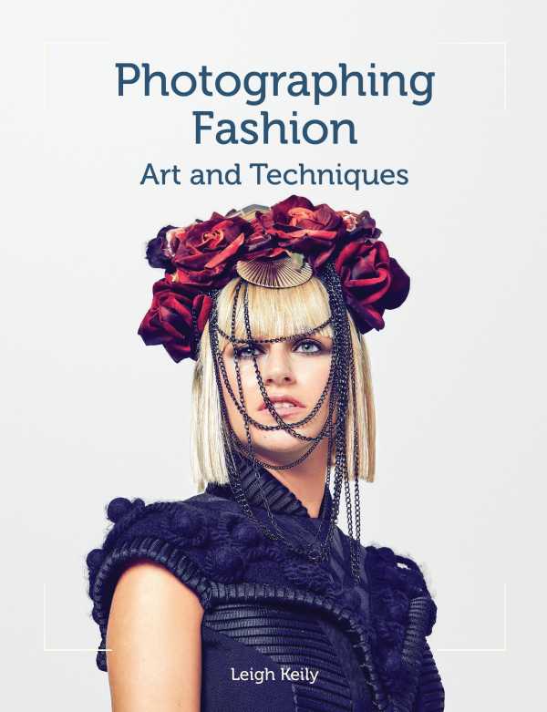 bw-photographing-fashion-crowood-9781847979803