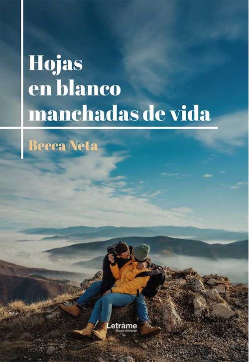 Hojas en blanco manchadas de vida