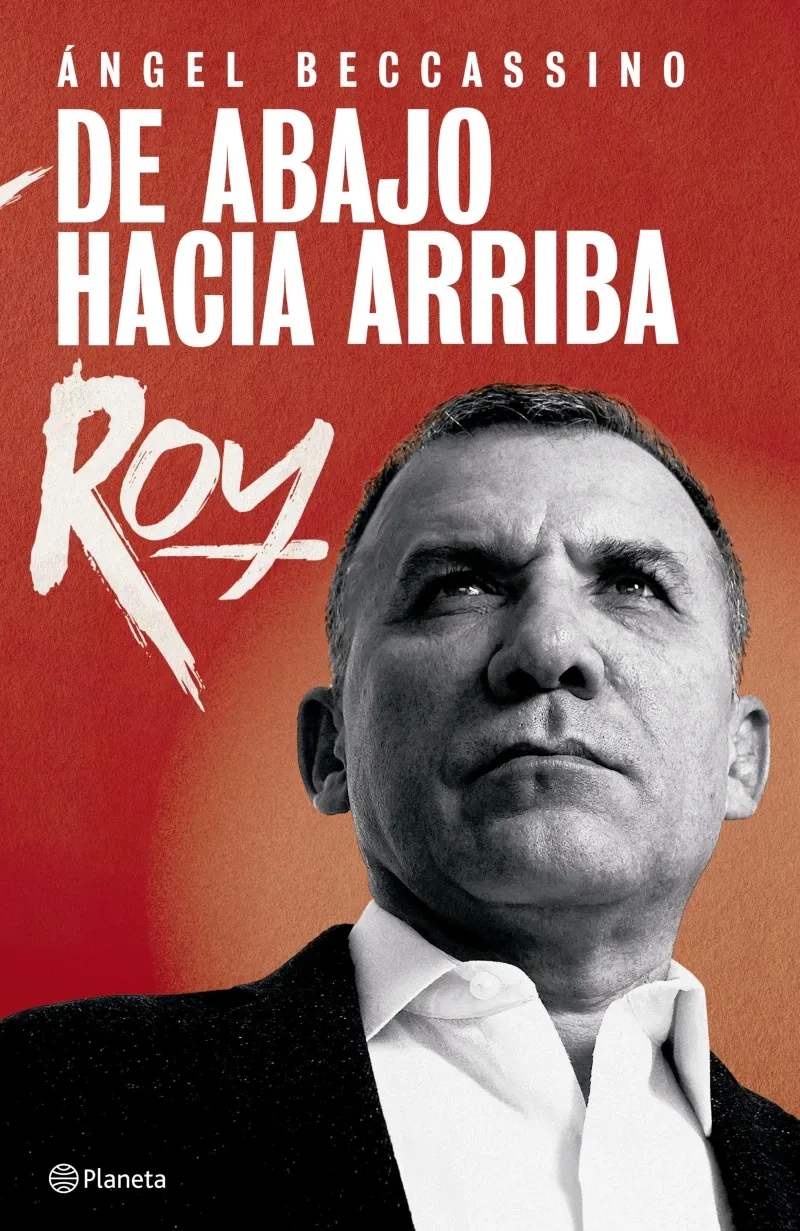De abajo hacia arriba Roy